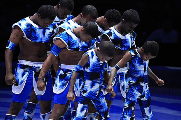 африканские гимнасты участники циркового фестиваля Идол